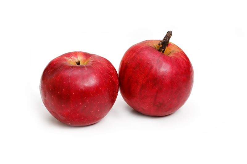 apples on white background - Data mapping helps to make data consistent so that you can compare apples to apples
